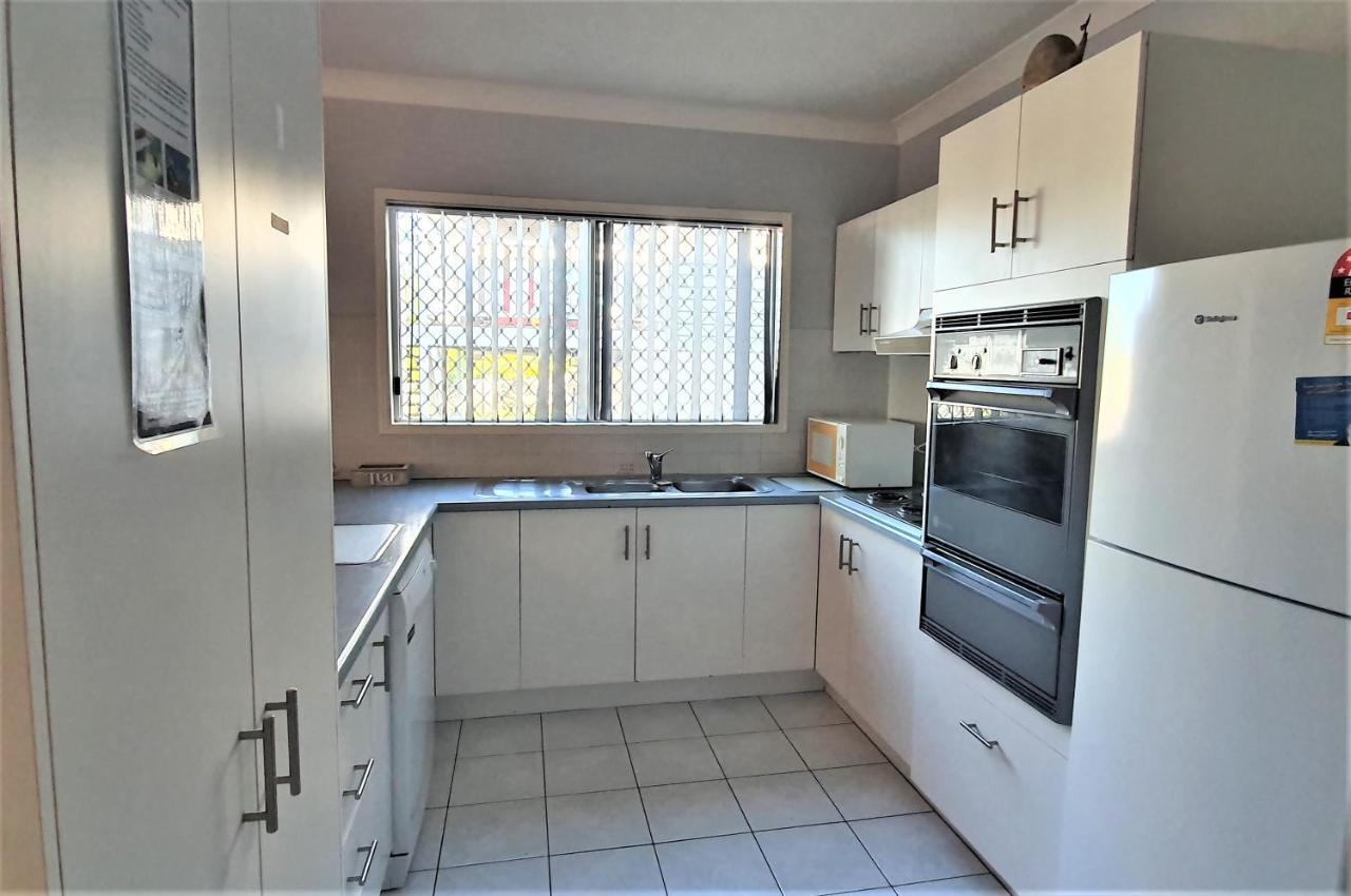 Villa Venezia Apt 3 - Spacious Hervey Bay Beachfront Apartment Zewnętrze zdjęcie